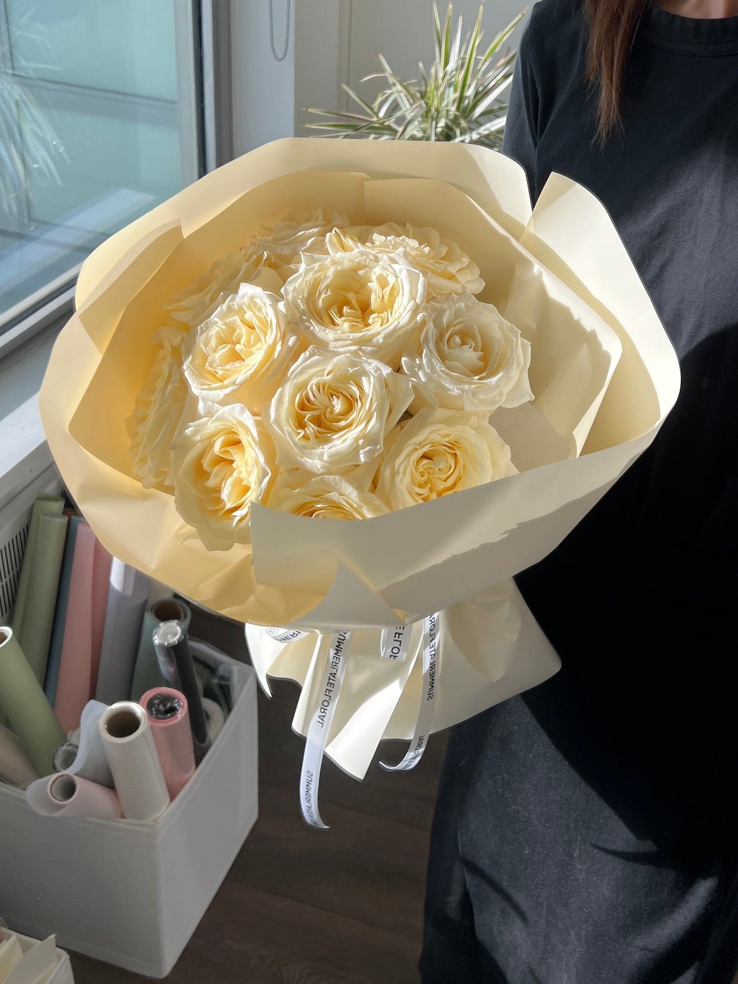 Candle Light Rose bouquet