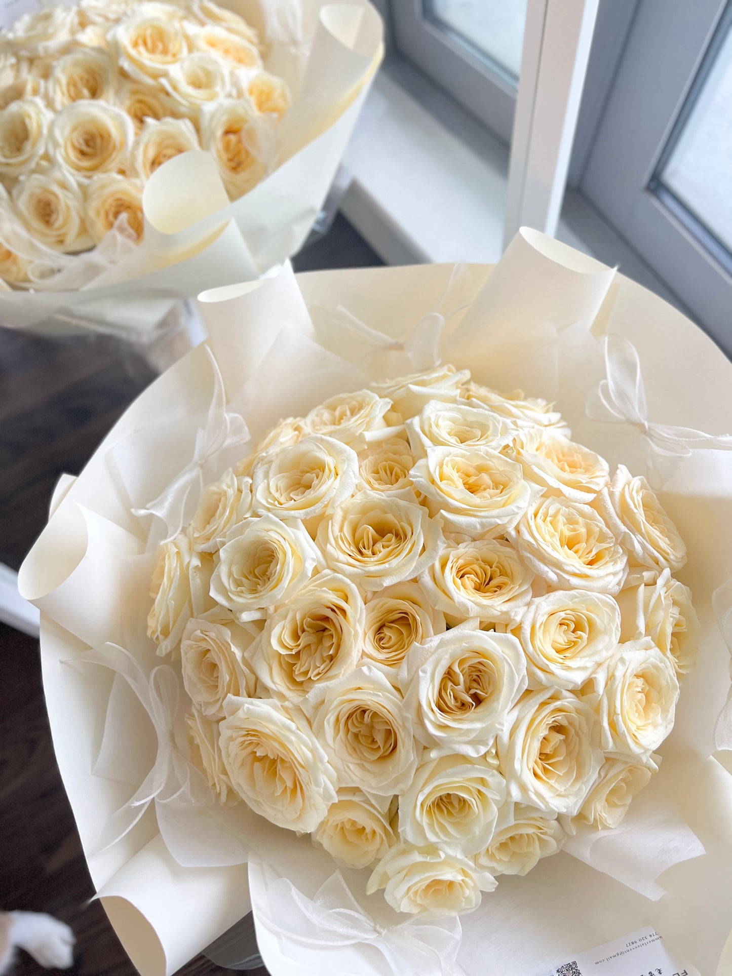 Candle Light Rose bouquet