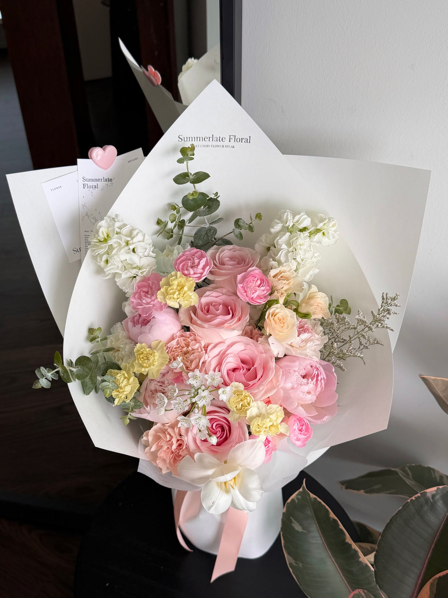 Splendid Pink Bouquet
